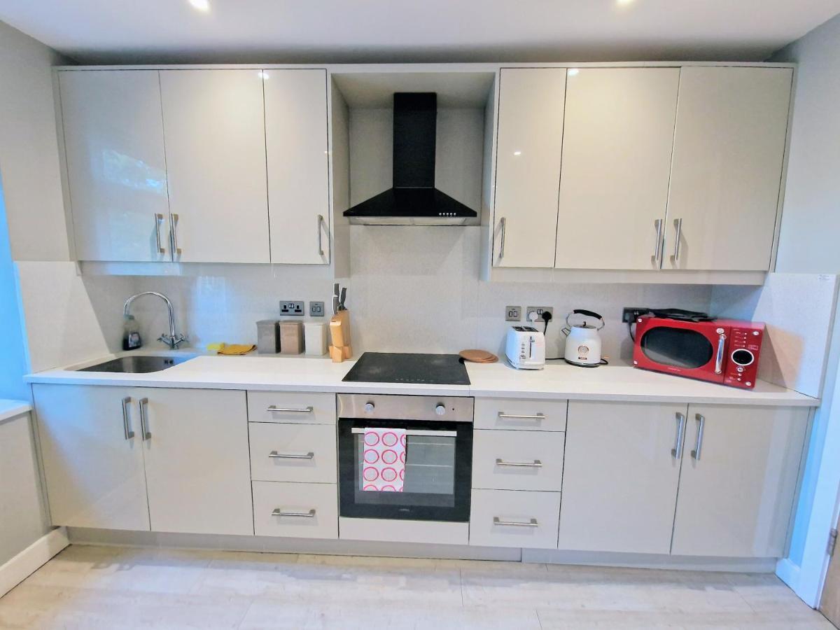 Central Reading Modern 3Br Flat - Walk To Station And High Street Exteriör bild
